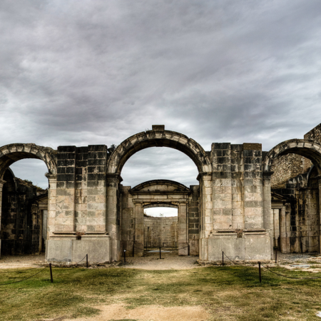 "Castillo de San Fernando en Figueras (Girona), fotografía de fortaleza histórica y patrimonio militar en España"