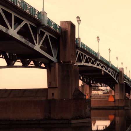 "Puente de Toulouse (Francia), fotografía de patrimonio urbano y destino turístico en contexto histórico europeo"